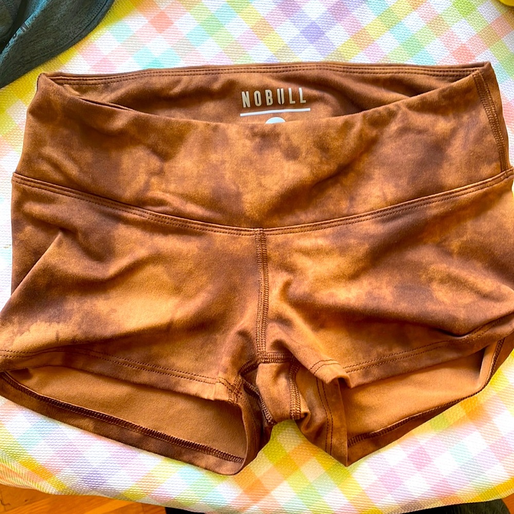 EUC NOBULL women’s shorts. Small.